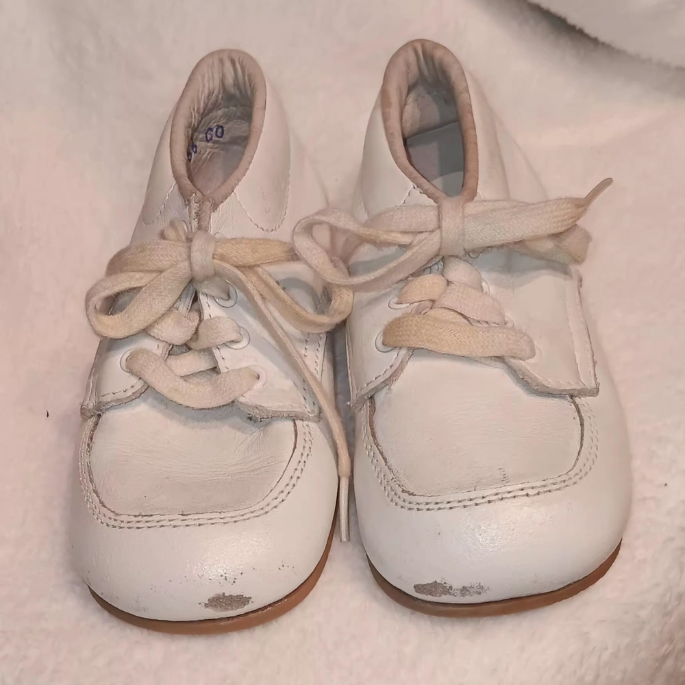 Vintage White Baby Walker Lace-Up Leather Shoes